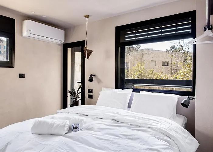 4Room Luxury Apartment, Mamilla
